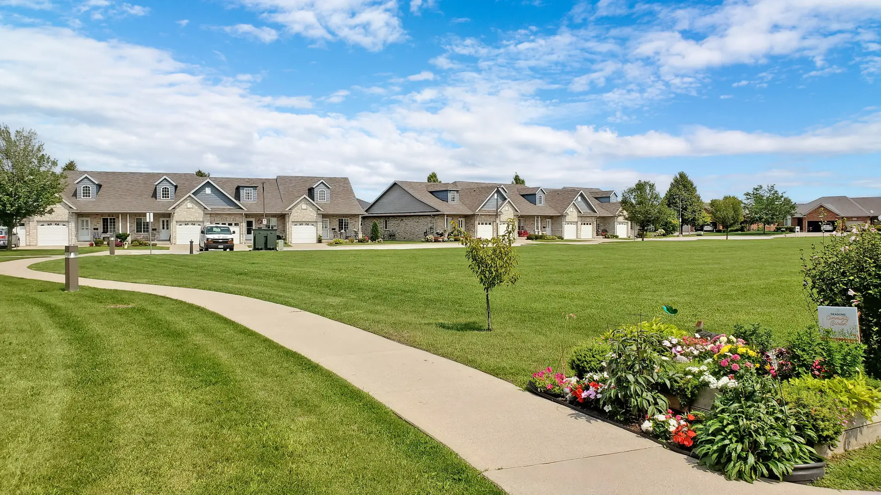 View of townhomes at Chartwell Royal Oak Village
