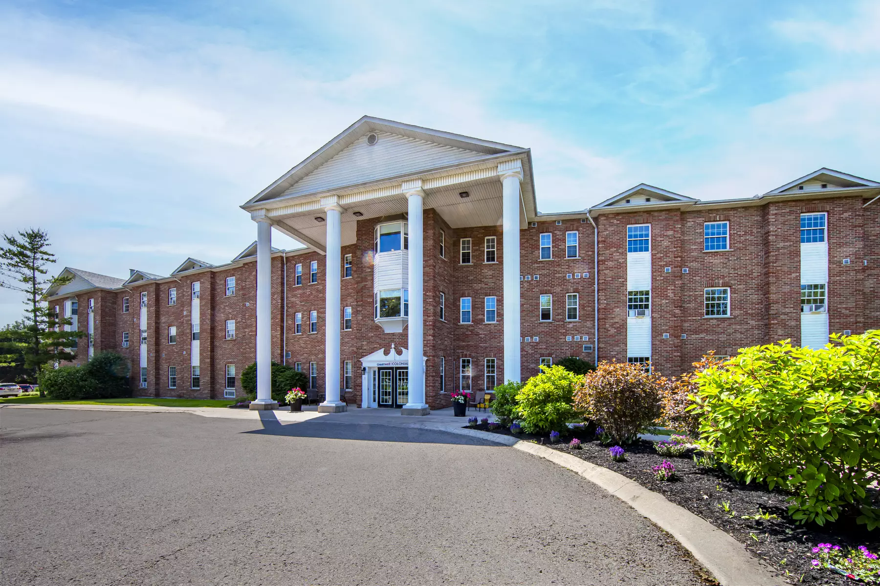 Chartwell Colonial's exterior