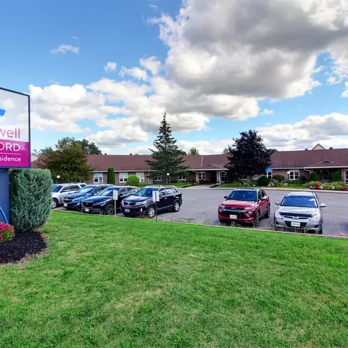 front exterior of chartwell hartford retirement residence