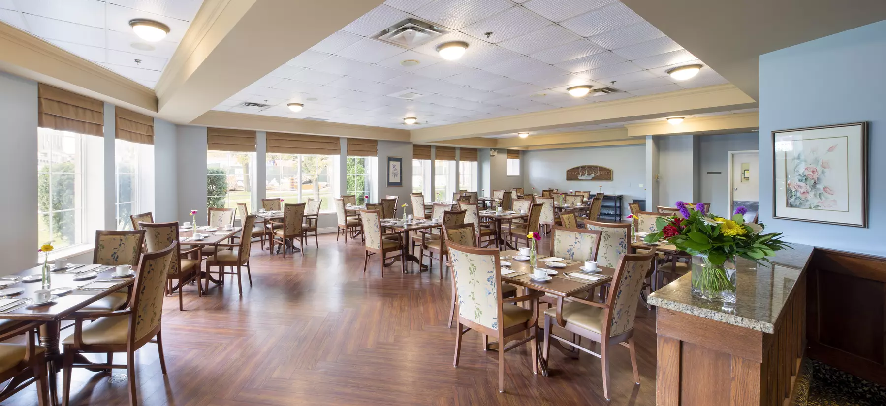 Chartwell Martha's Landing Retirement Residence spacious dining room with great natural light