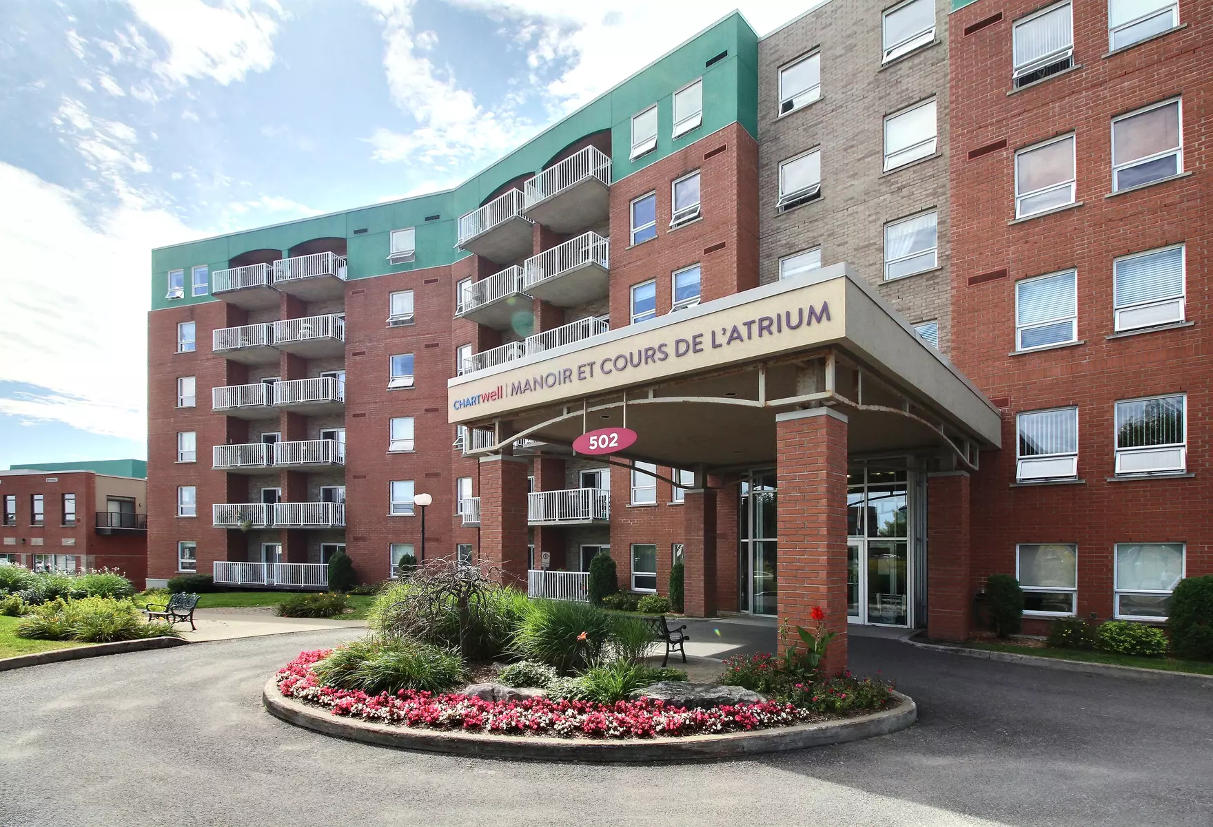 Chartwell Manoir et Cours de l'Atrium résidence pour retraités logo