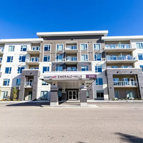 exterior front entrance at chartwell emerald hills retirement residence