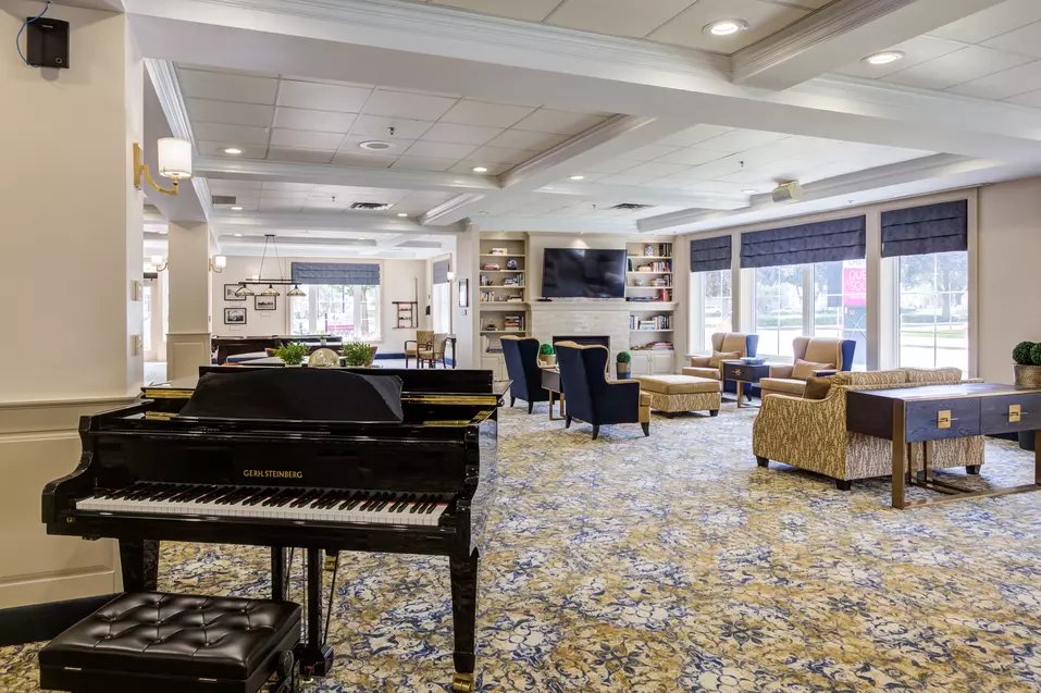 Chartwell Queen's Square Retirement Residence photo 5